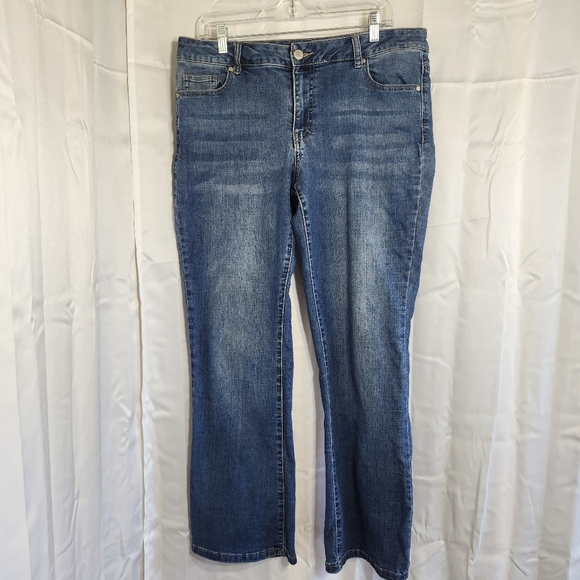 Falls Creek Size 14s Classic Blue Denim Women's Jeans - Picture 1 of 9